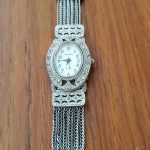 Elegant Geneva Elite Vintage Watch